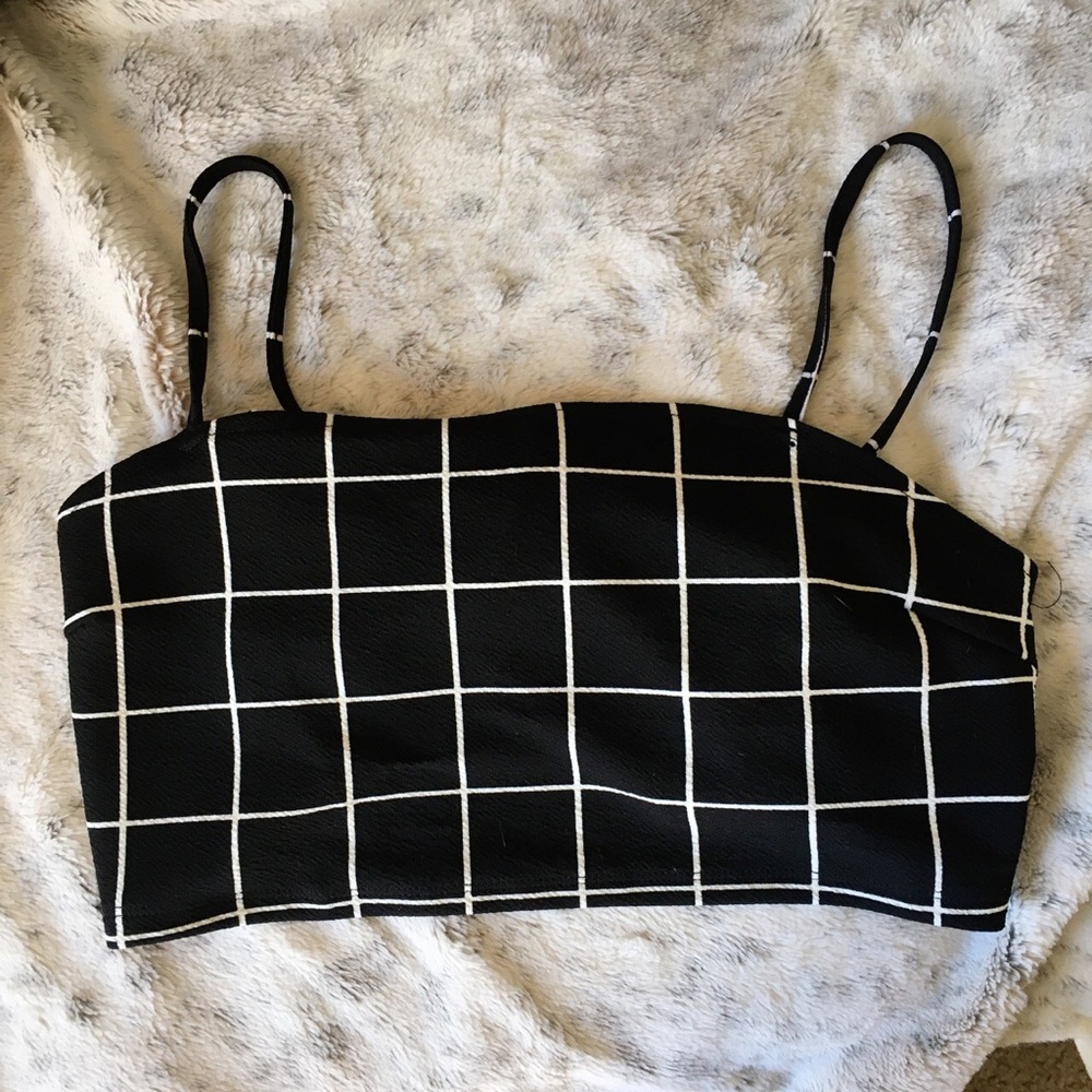 Black womens med crop top never worn